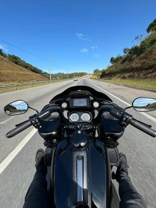 HARLEY-DAVIDSON ROAD GLIDE LIMITED 